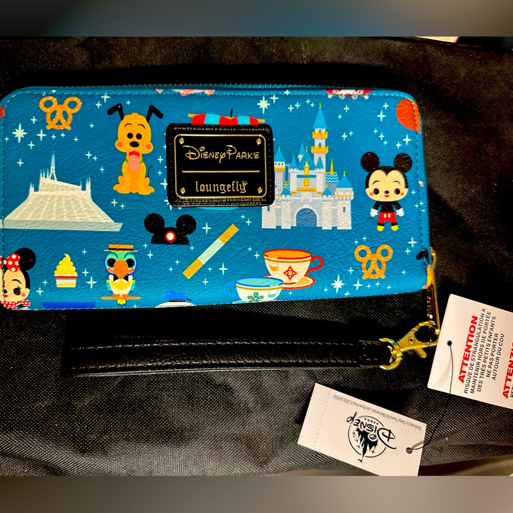 Disney Wallet